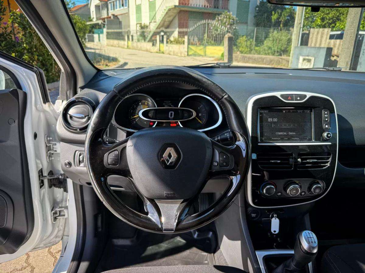 renault-clio-break-2015-diesel-1500cc