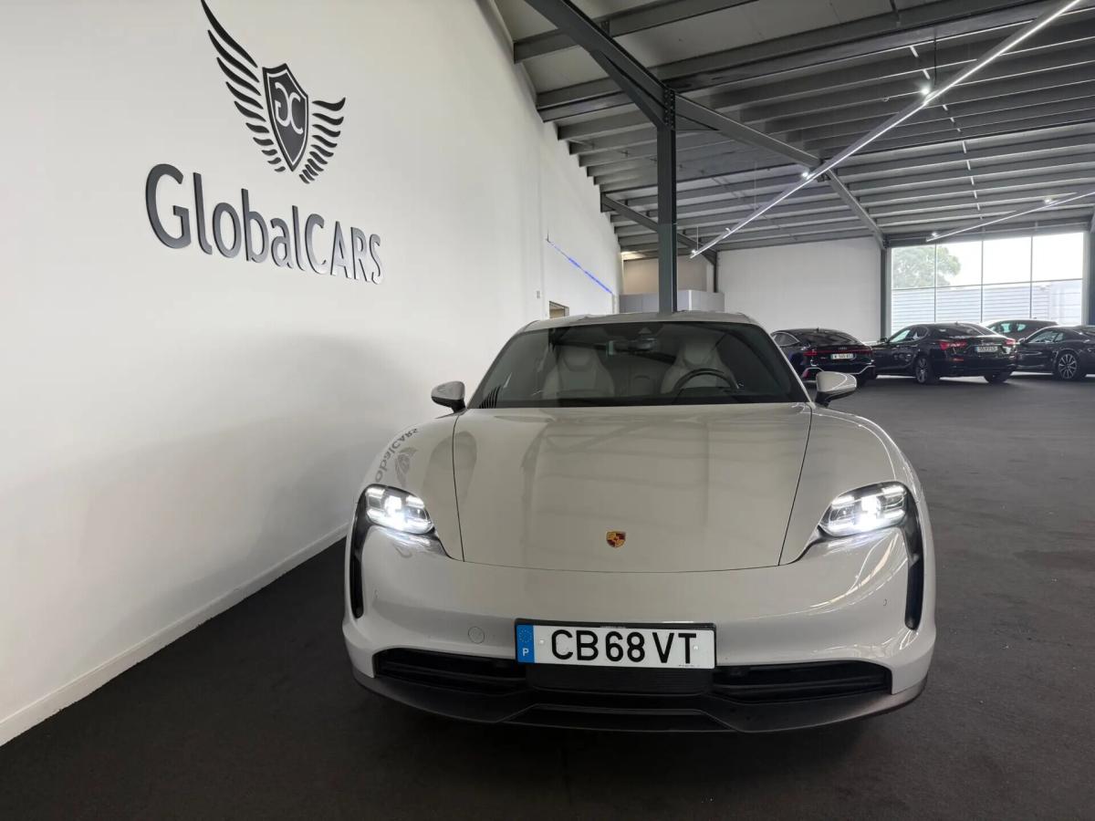 porsche-taycan-2021-eletrico-0cc