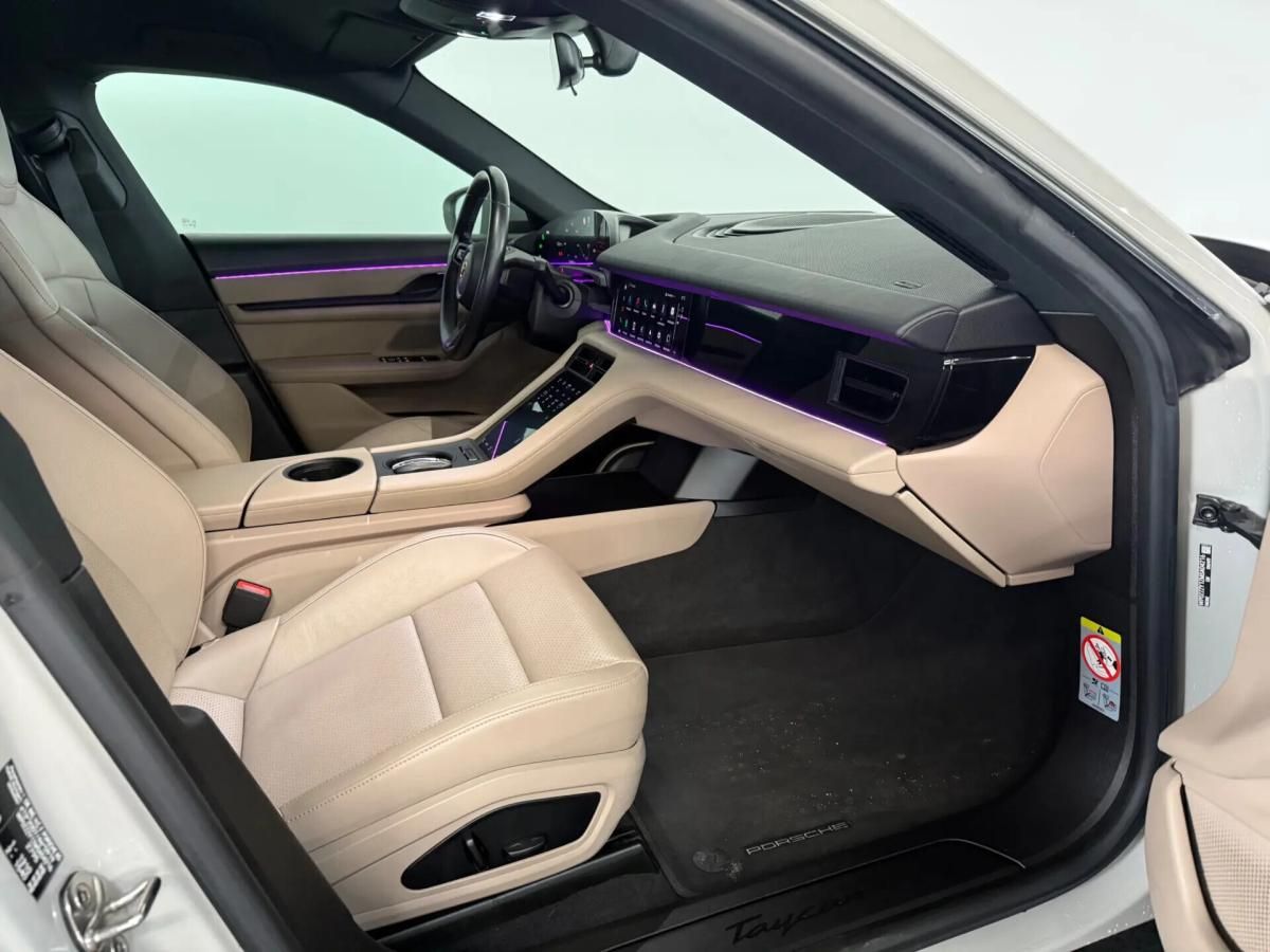 porsche-taycan-2021-eletrico-0cc