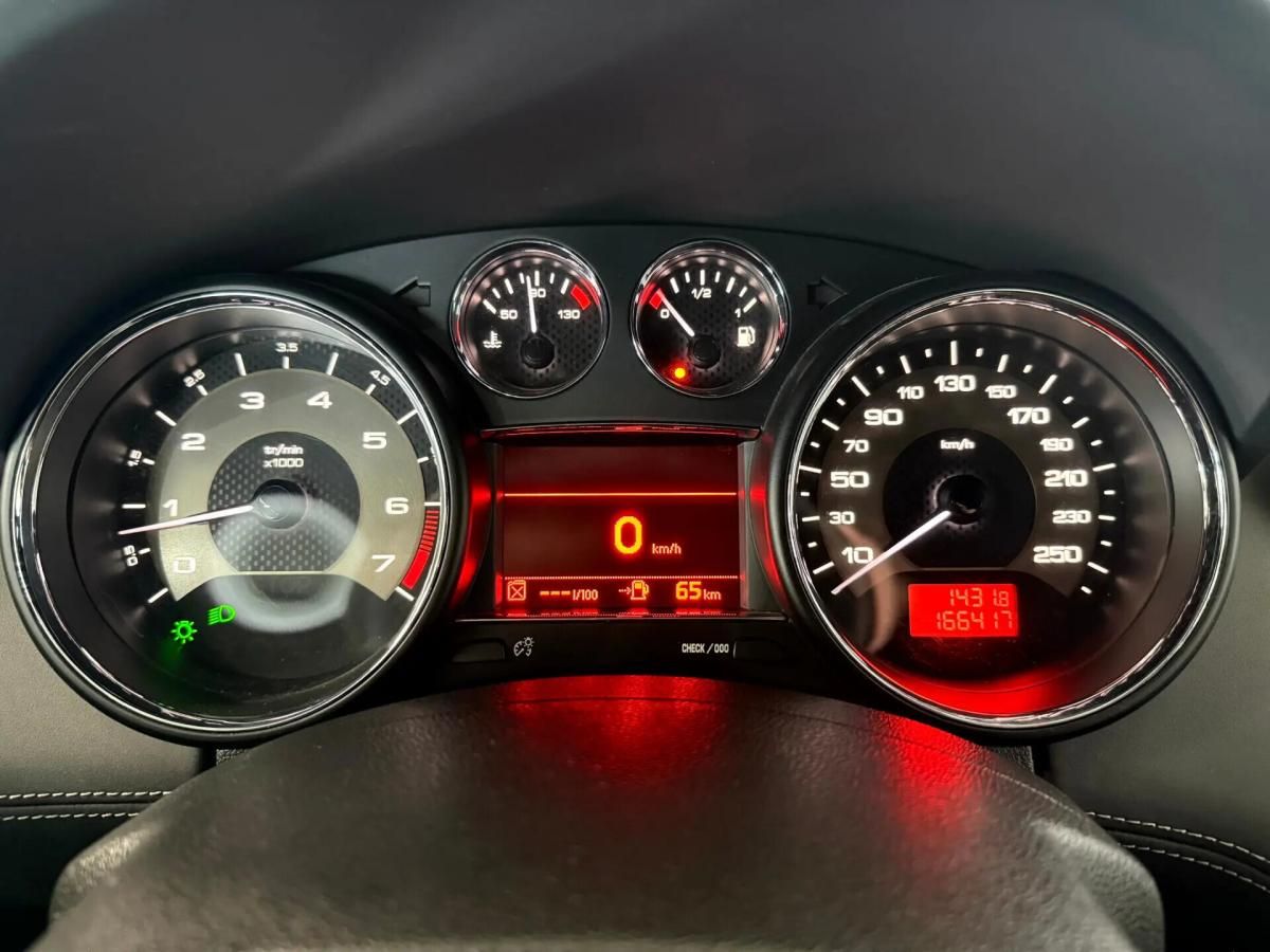 peugeot-rcz-2011-gasolina-1598cc