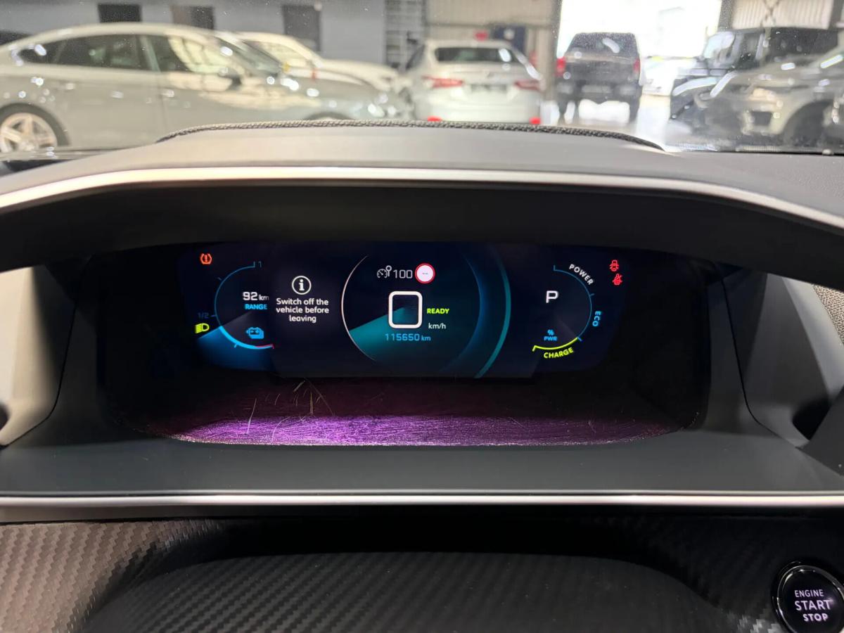 peugeot-e-2008-2021-eletrico-0cc