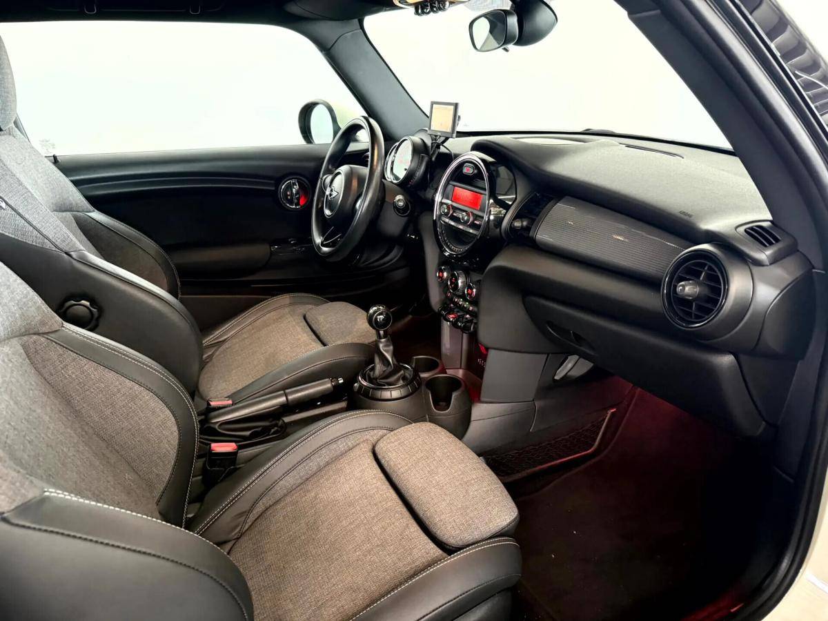 mini-cooper-d-2015-diesel-1496cc