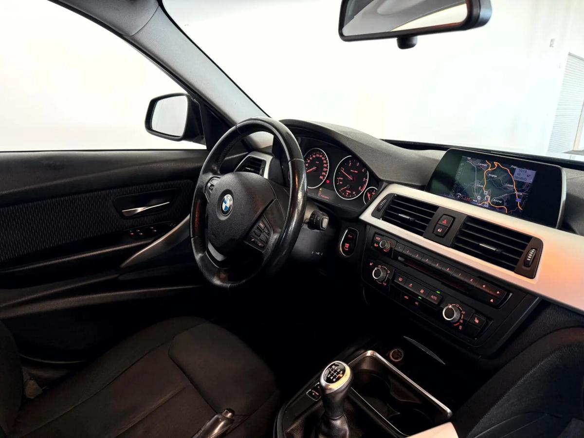 bmw-serie-3-318d-touring-2013-diesel-1995cc
