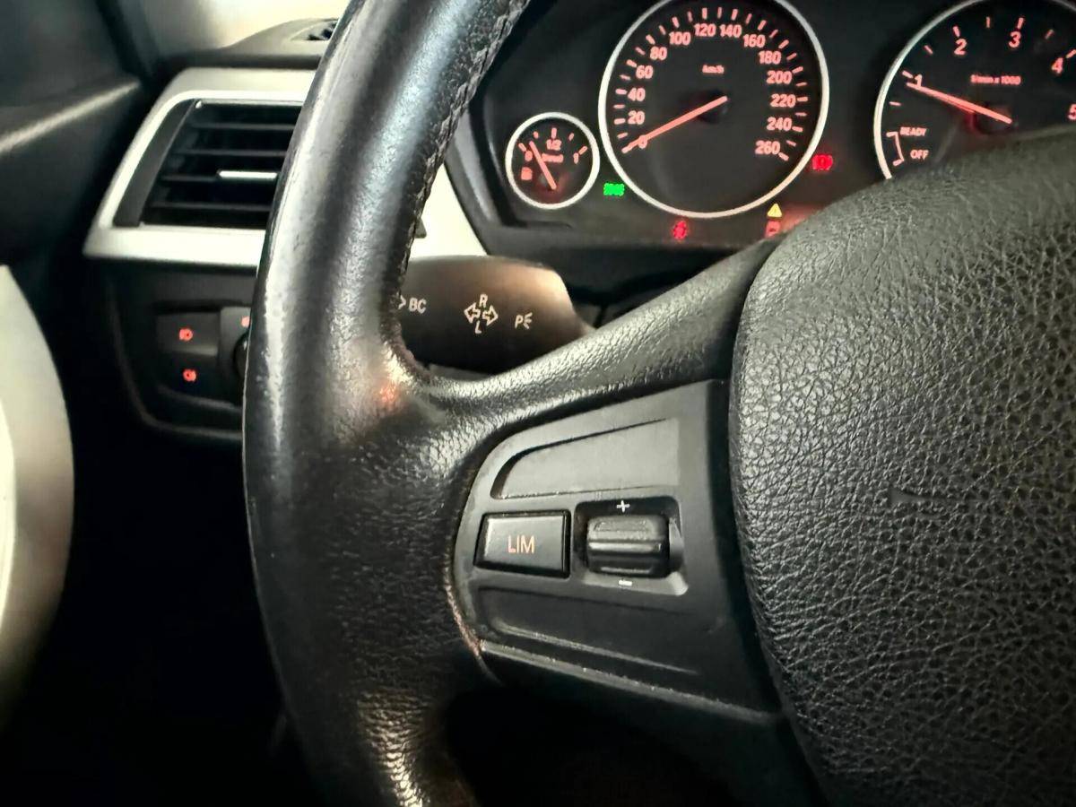 bmw-serie-3-318d-touring-2013-diesel-1995cc