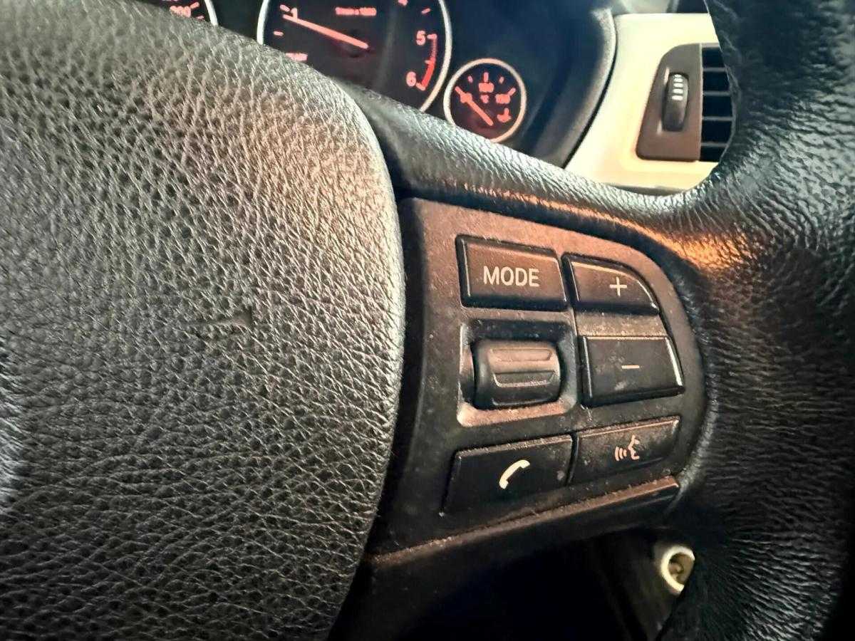 bmw-serie-3-318d-touring-2013-diesel-1995cc