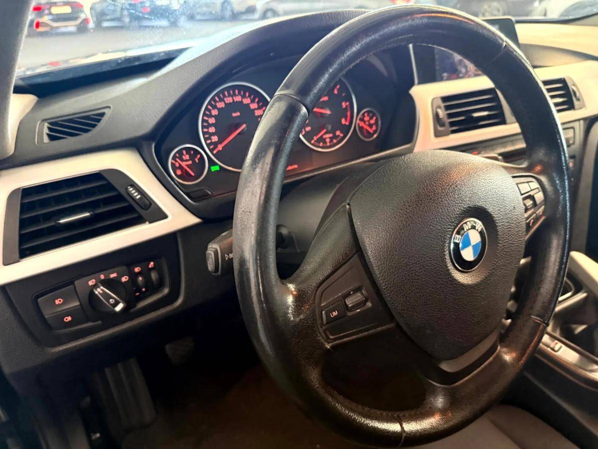 bmw-serie-3-318d-touring-2013-diesel-1995cc