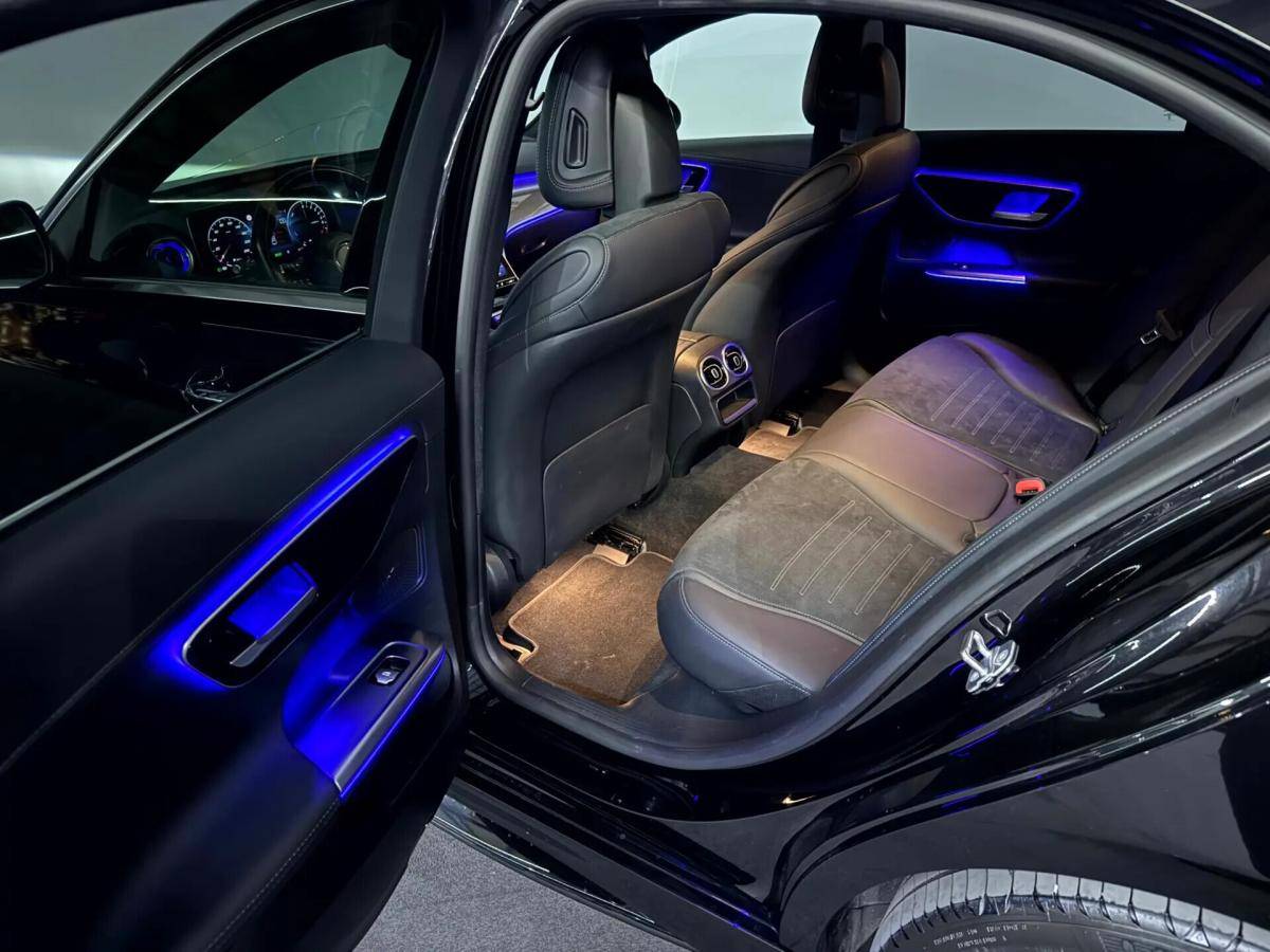 mercedes-benz-classe-c-c-300-e-2024-hibrido-a-gasolina-1999cc