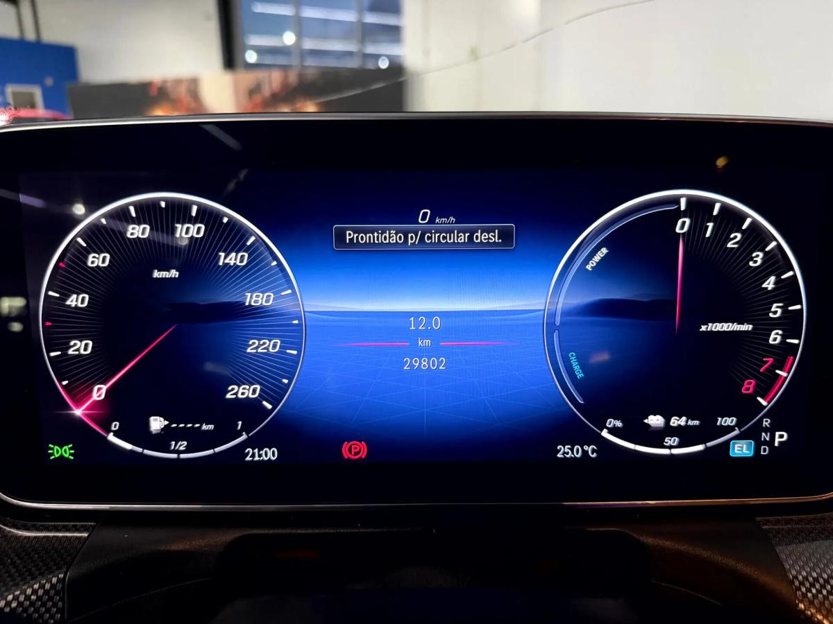 mercedes-benz-classe-c-c-300-e-2024-hibrido-a-gasolina-1999cc