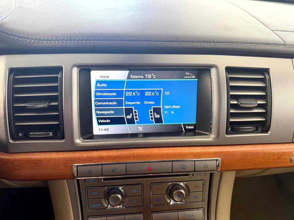 jaguar-xf-2011-diesel-2993cc