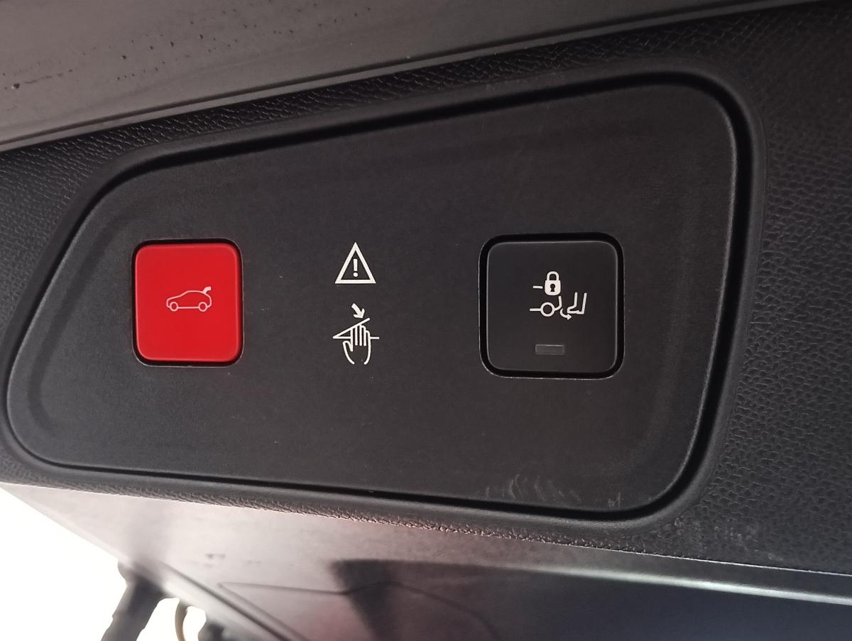 peugeot-3008-2017-diesel-1560cc