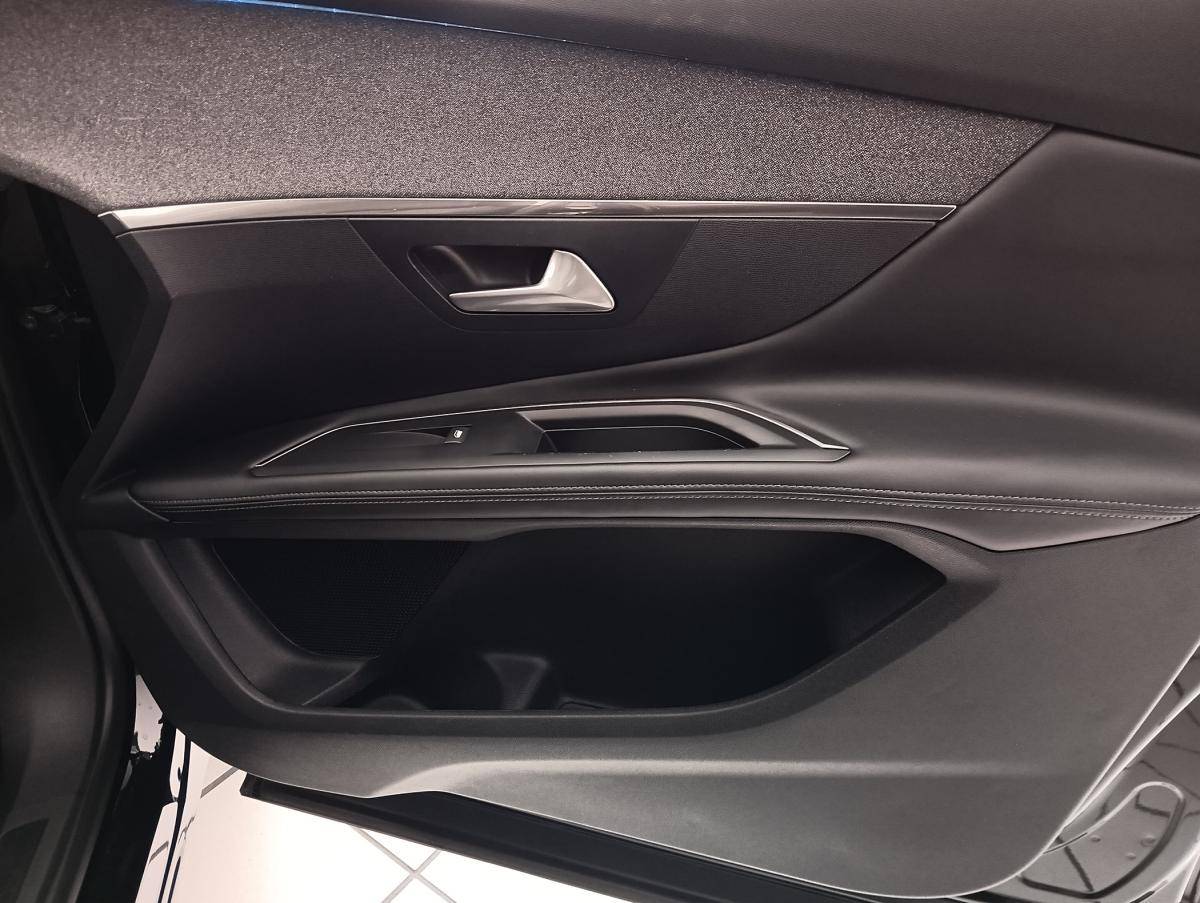 peugeot-3008-2017-diesel-1560cc