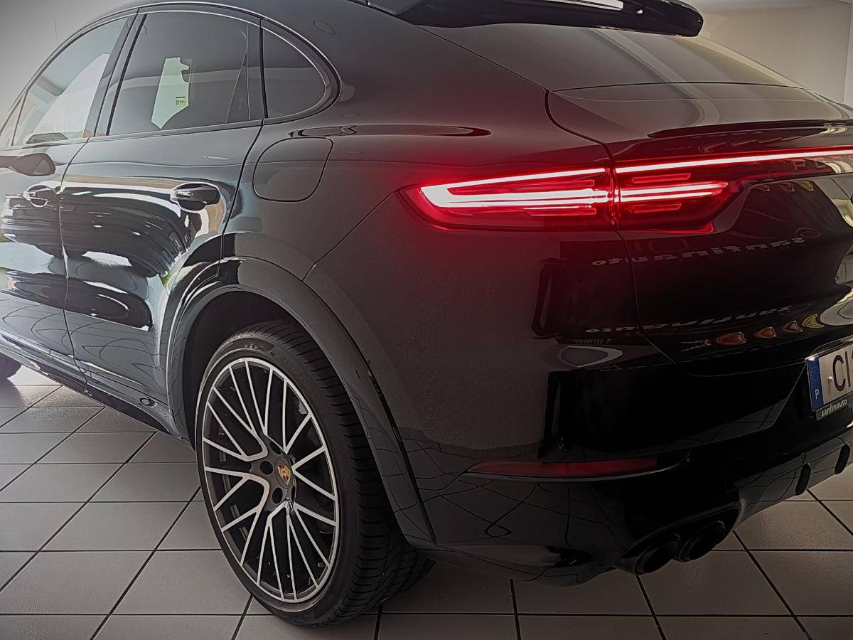 porsche-cayenne-2023-hibrido-a-gasolina-2995cc