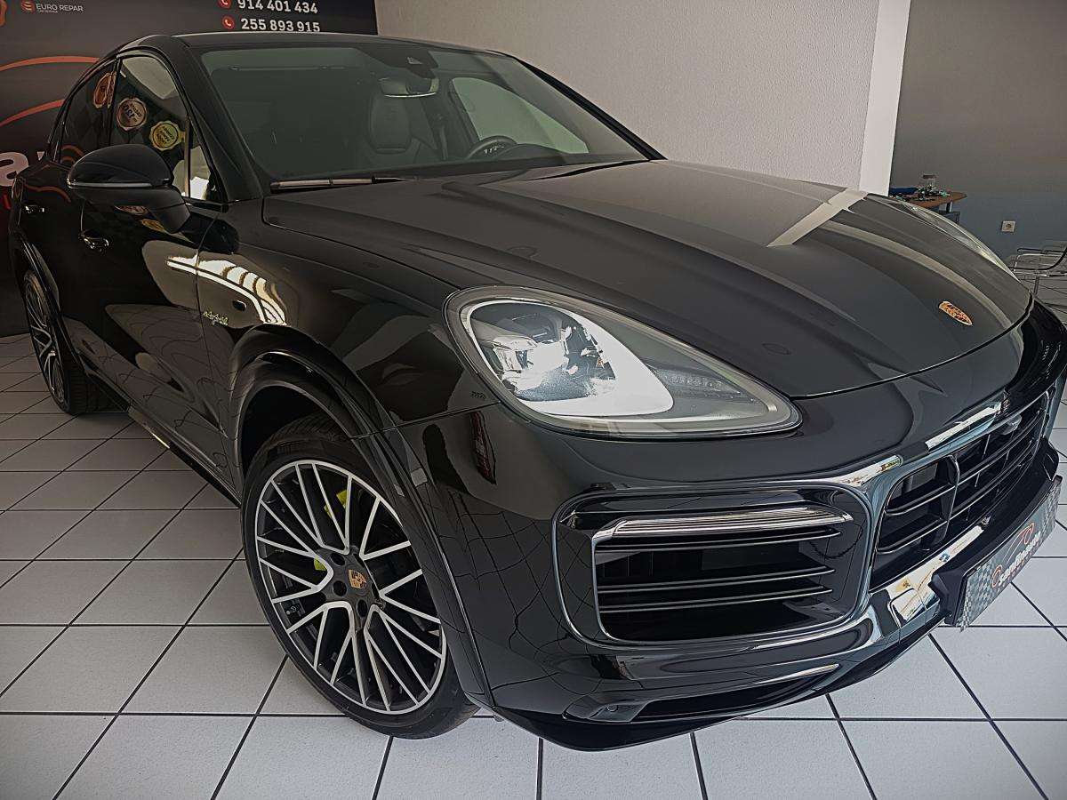 porsche-cayenne-2023-hibrido-a-gasolina-2995cc
