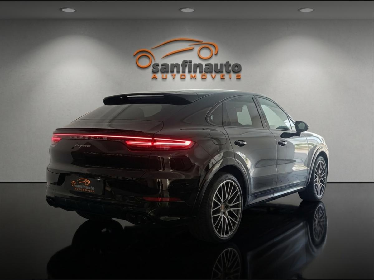 porsche-cayenne-2023-hibrido-a-gasolina-2995cc