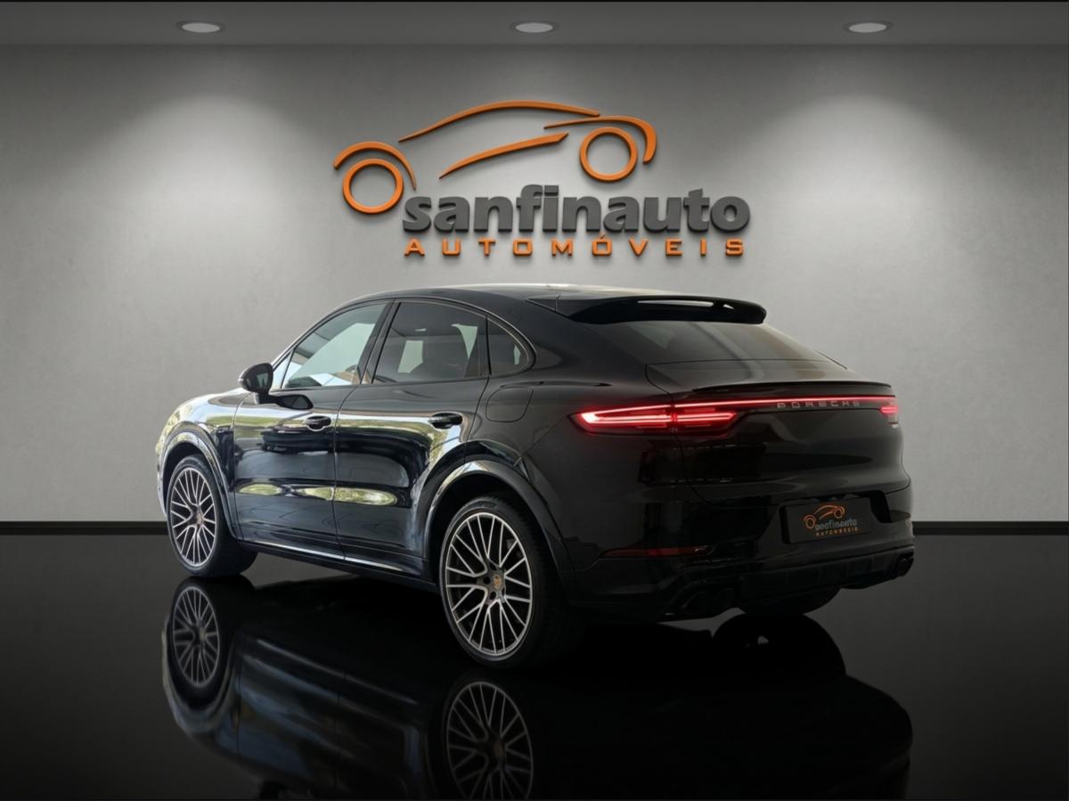 porsche-cayenne-2023-hibrido-a-gasolina-2995cc