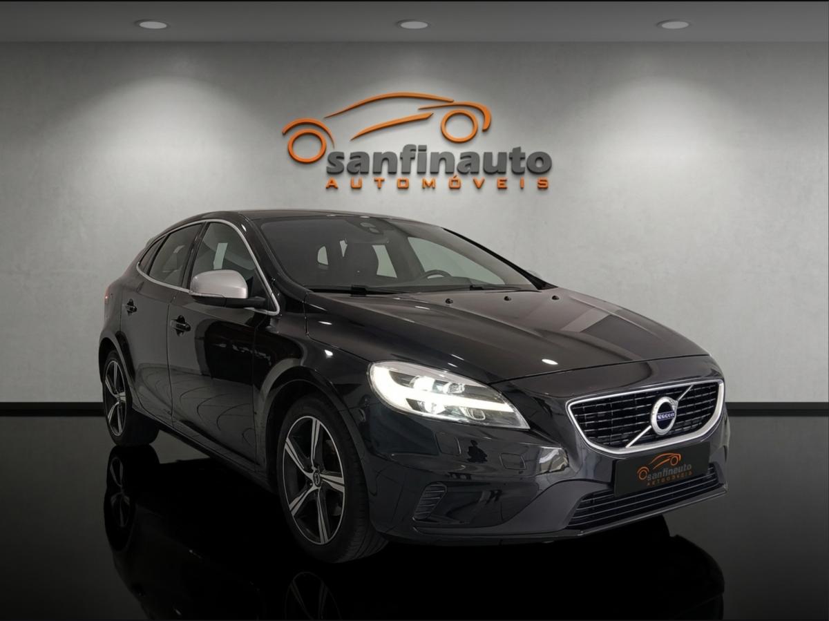 volvo-v40-2018-diesel-1969cc