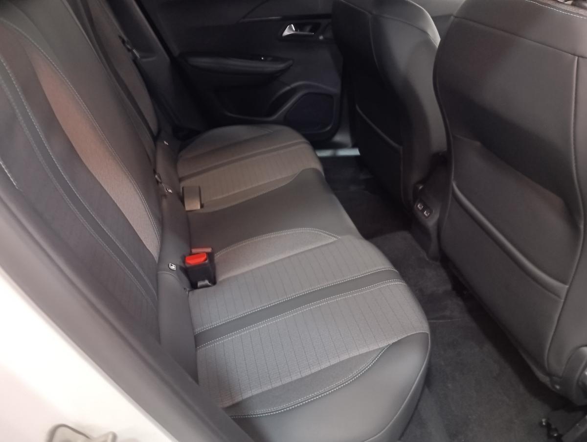 peugeot-2008-2022-diesel-1499cc
