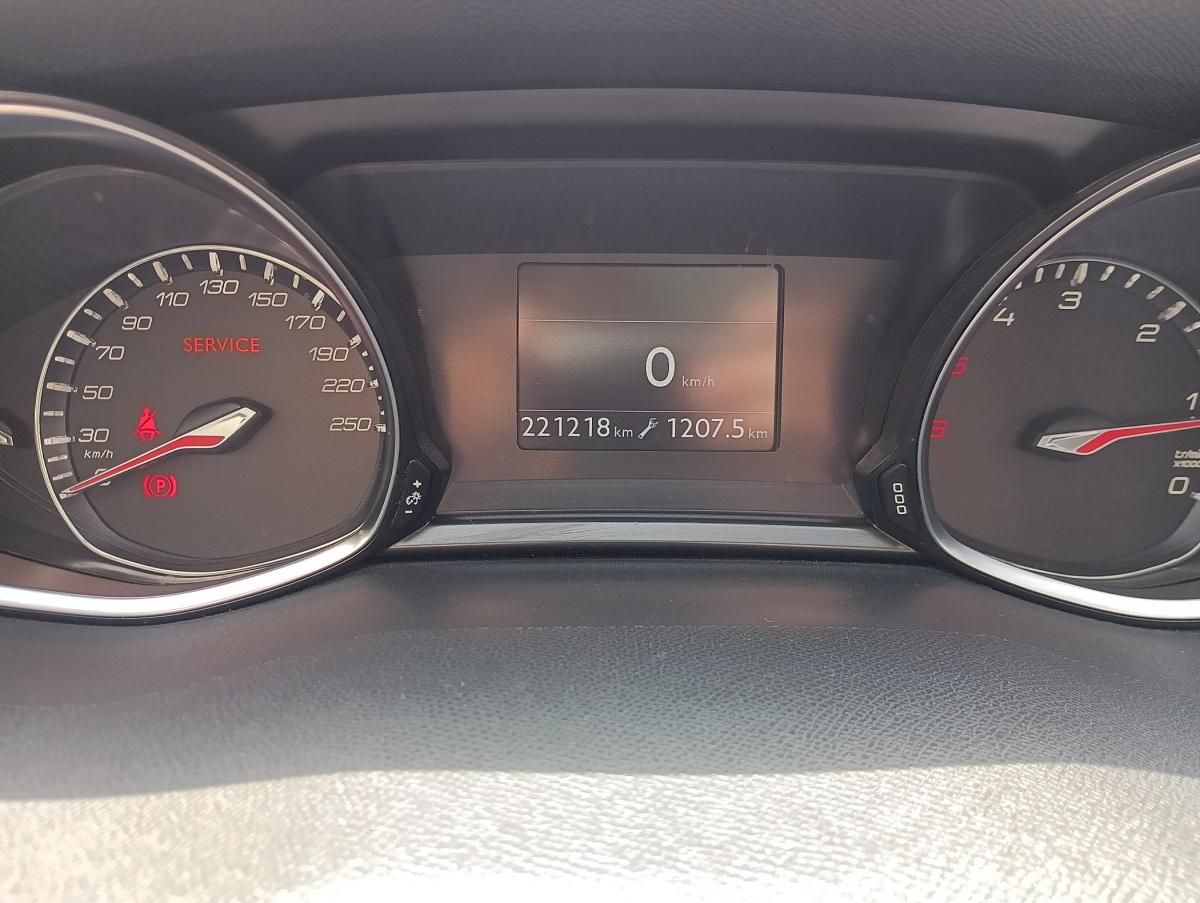 peugeot-308-2014-diesel-1560cc