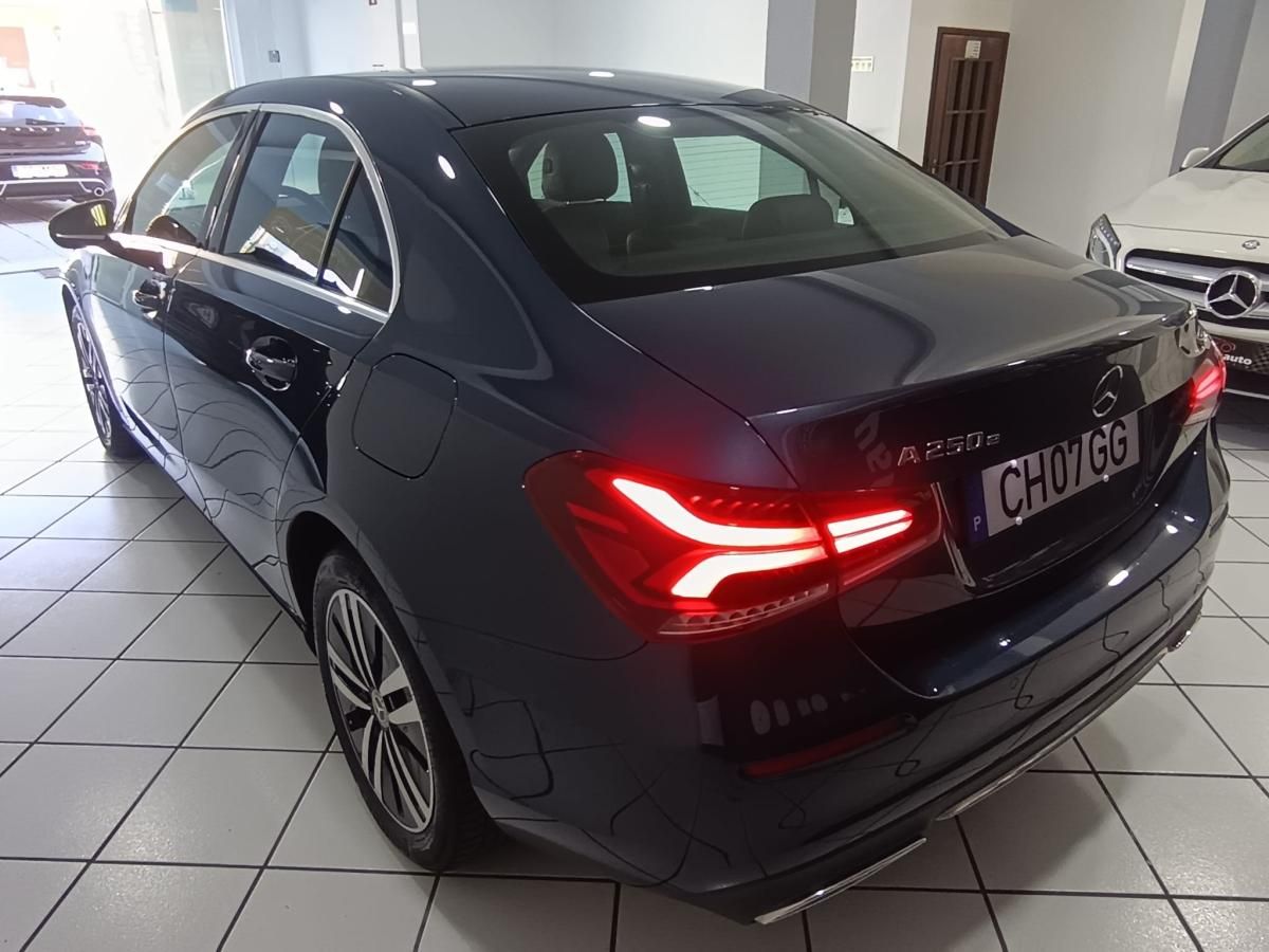 mercedes-benz-classe-a-2021-hibrido-a-gasolina-1332cc