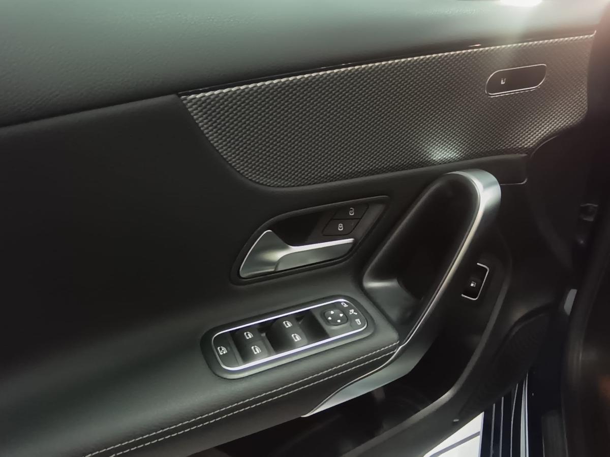 mercedes-benz-classe-a-2021-hibrido-a-gasolina-1332cc
