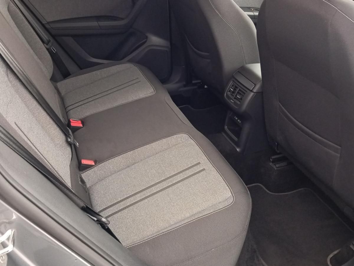 seat-ateca-2023-gasolina-999cc