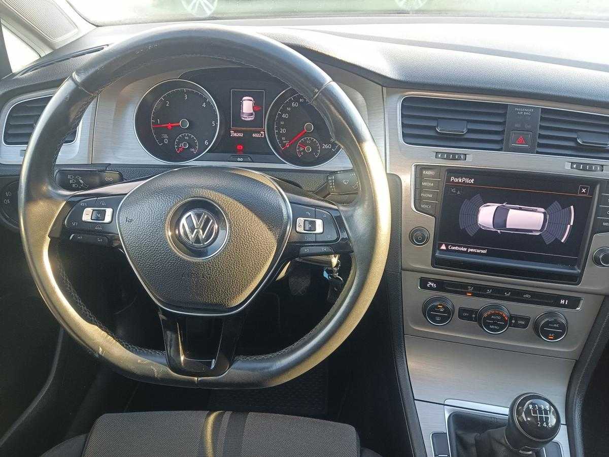 volkswagen-golf-2014-diesel-1598cc