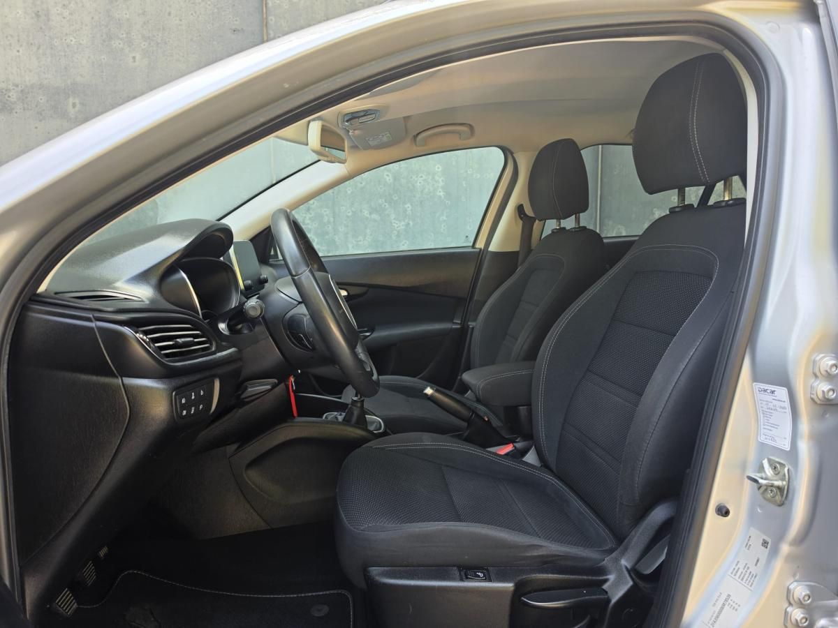 fiat-tipo-station-wagon-2019-diesel-1598cc