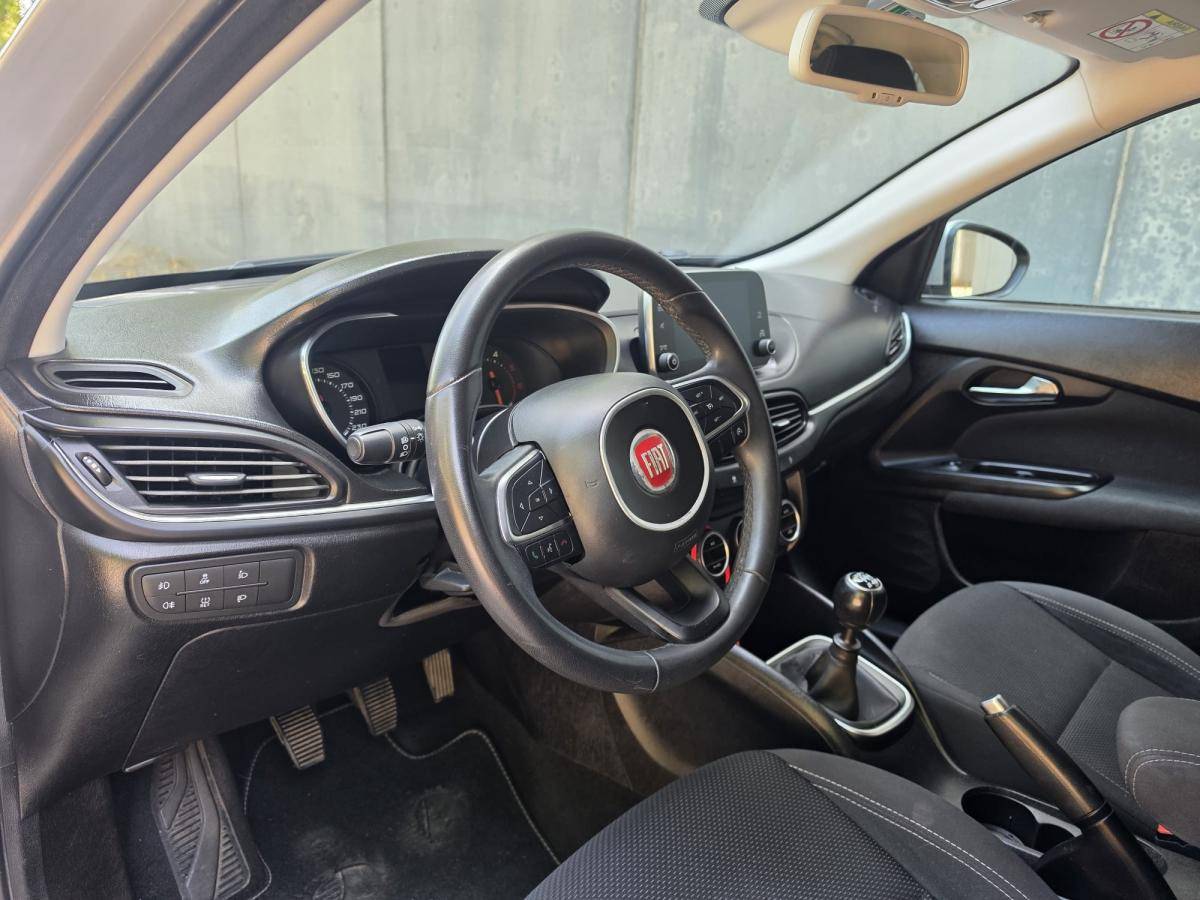 fiat-tipo-station-wagon-2019-diesel-1598cc