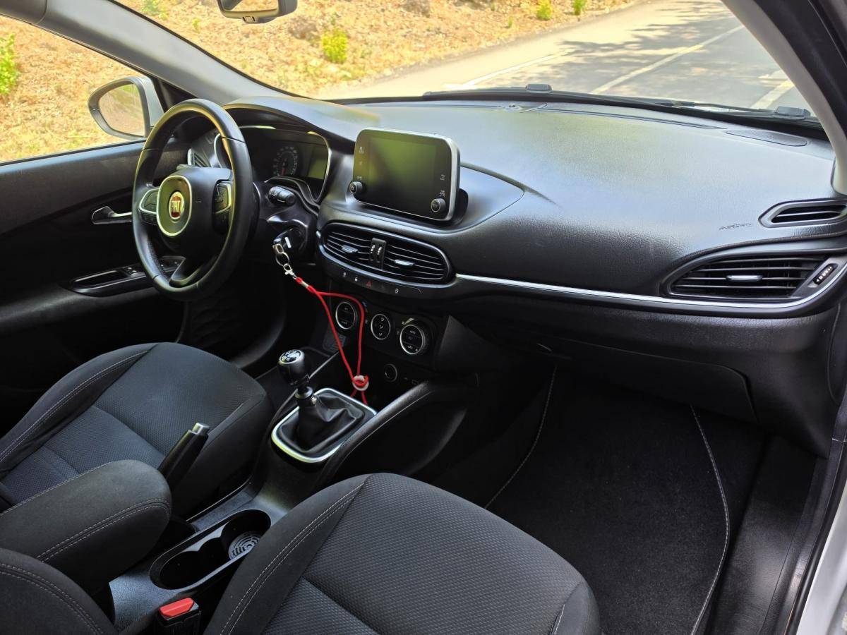 fiat-tipo-station-wagon-2019-diesel-1598cc