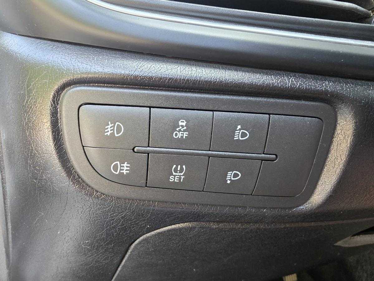 fiat-tipo-station-wagon-2019-diesel-1598cc