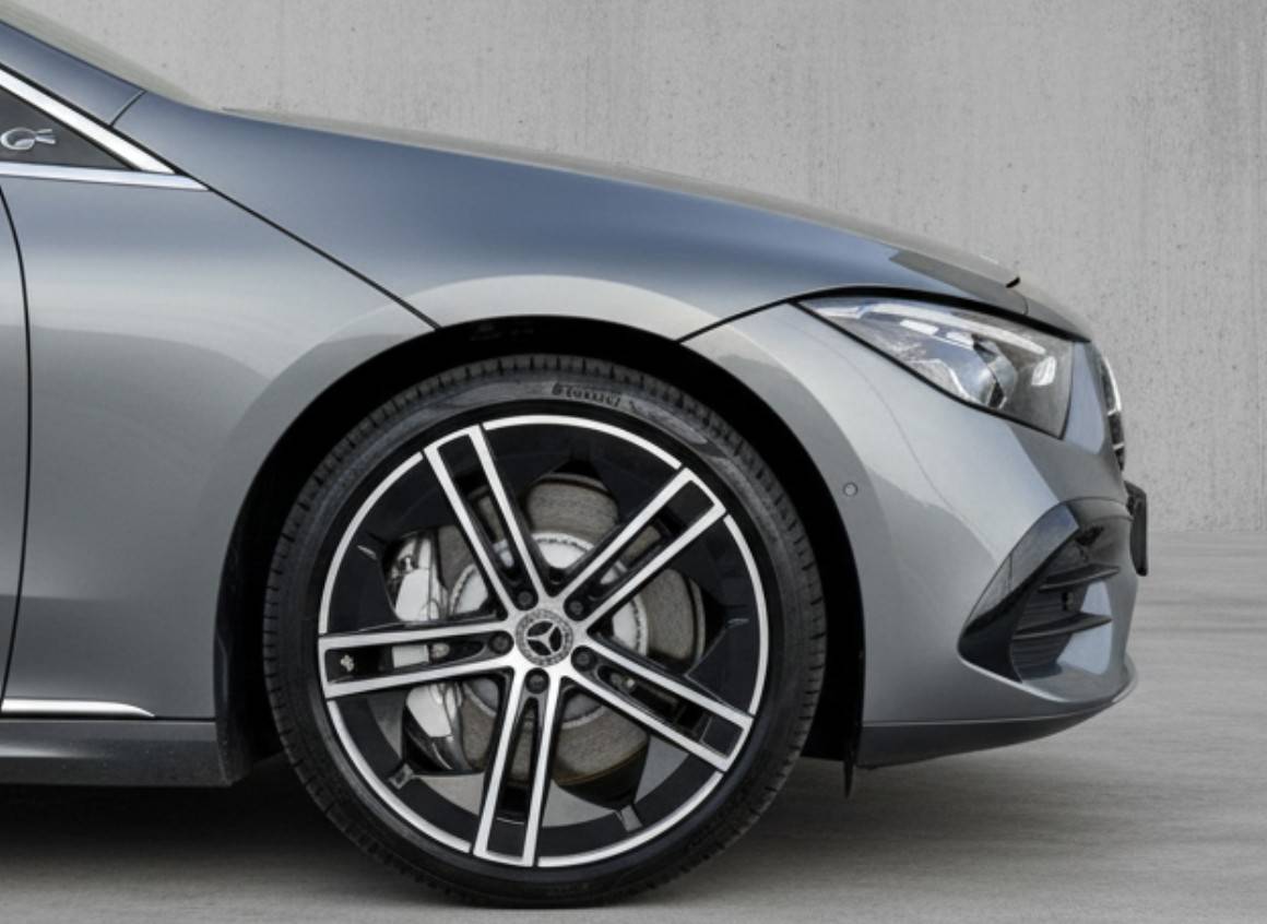mercedes-benz-eqe-2024-eletrico-500cc