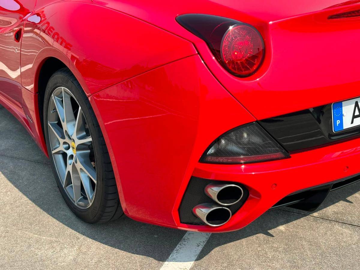 ferrari-california-2010-gasolina-4297cc