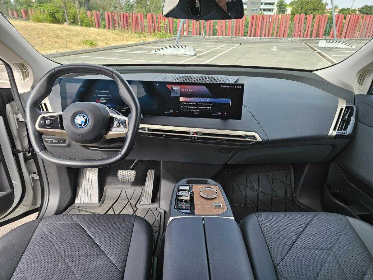 bmw-ix-2022-eletrico-500cc