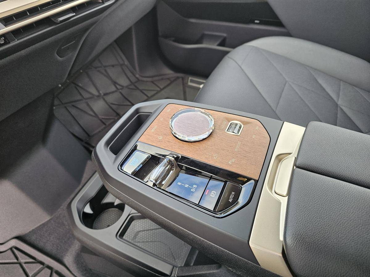bmw-ix-2022-eletrico-500cc