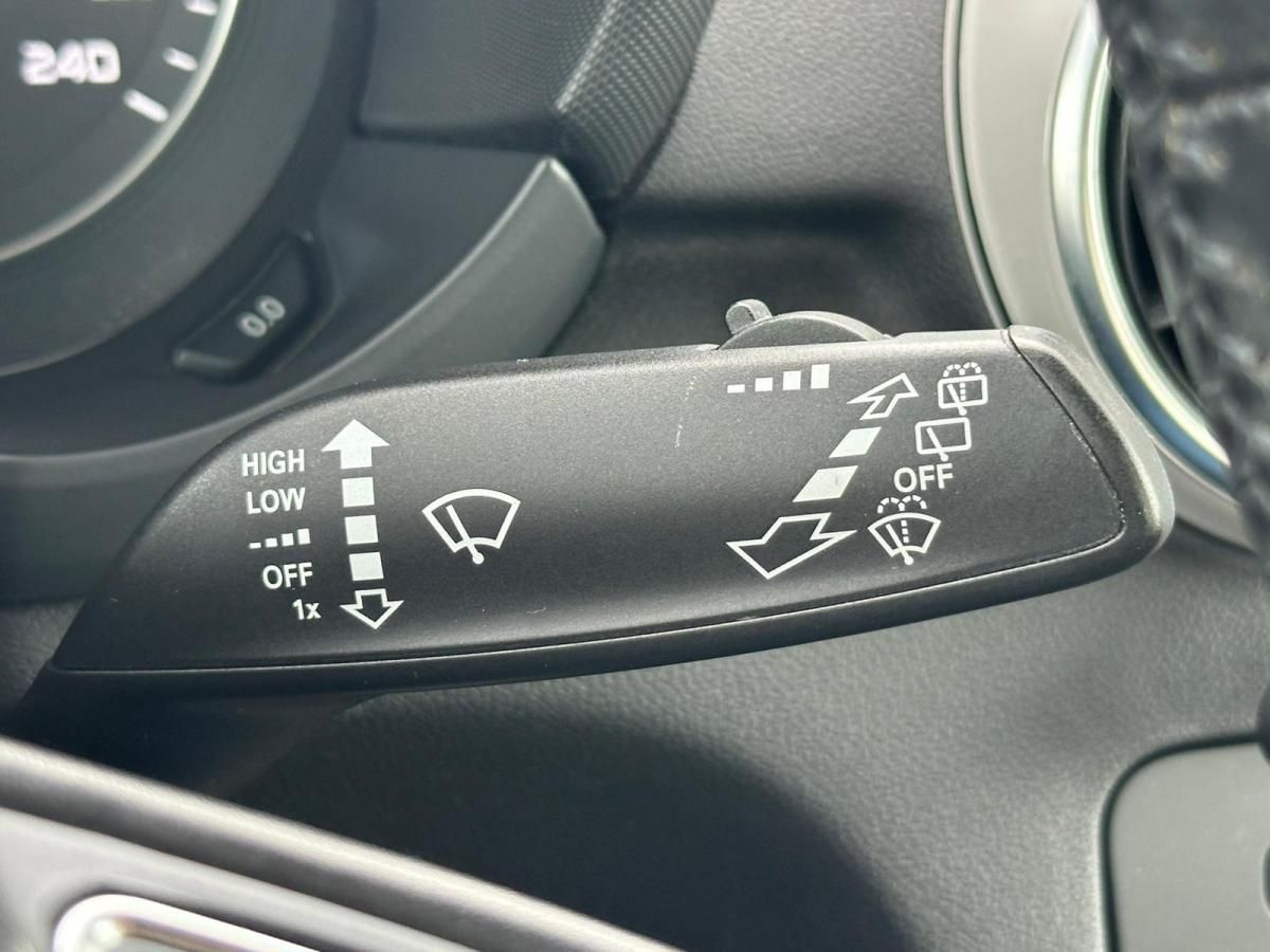 audi-a1-2011-diesel-1598cc