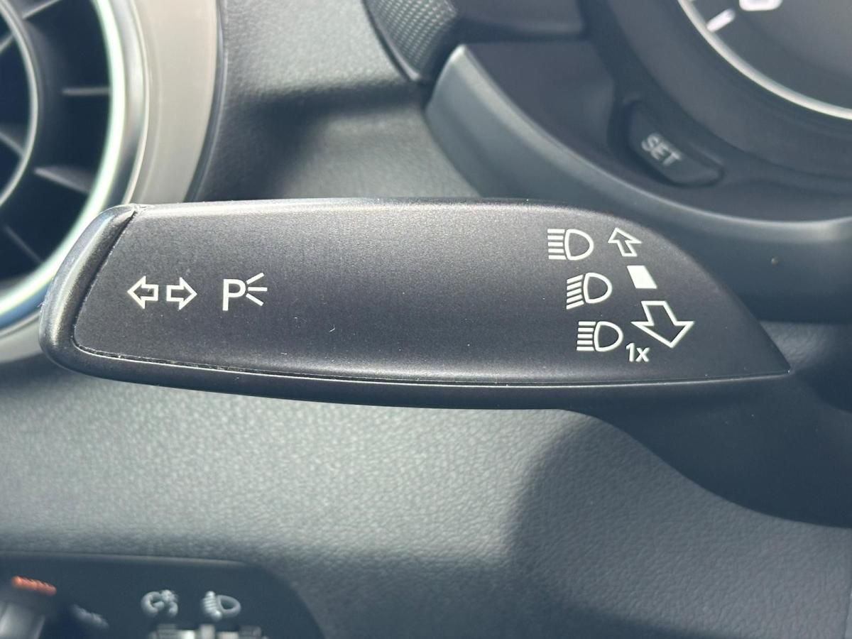 audi-a1-2011-diesel-1598cc