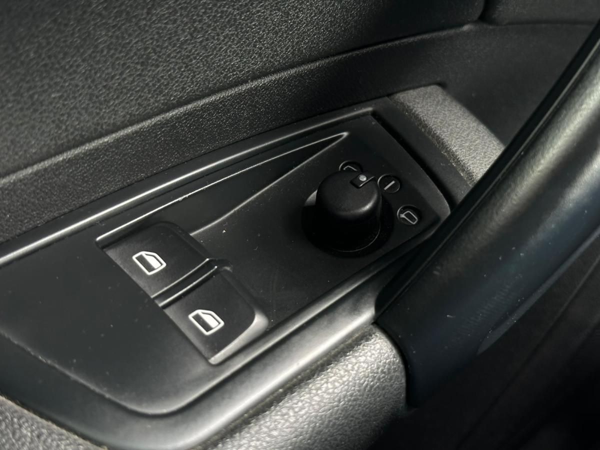 audi-a1-2011-diesel-1598cc