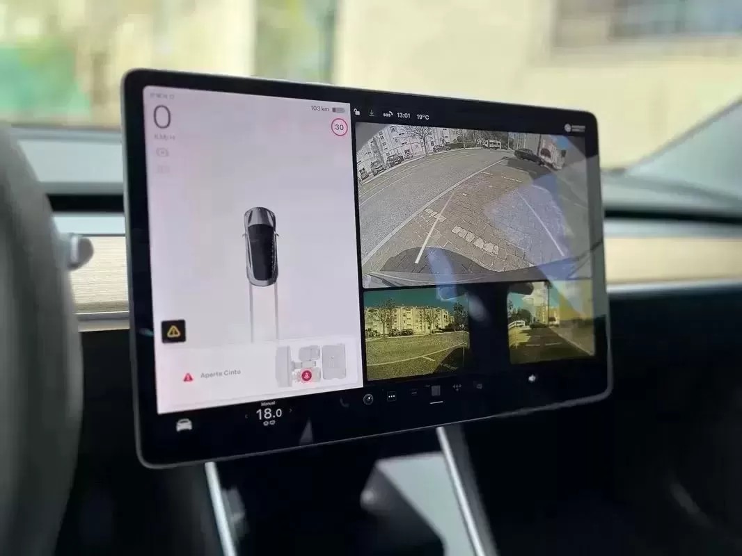 tesla-model-3-2019-eletrico-500cc