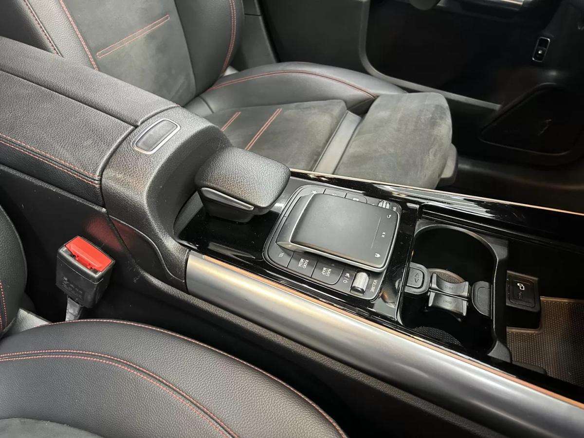 mercedes-benz-gla-2022-hibrido-a-gasolina-1332cc