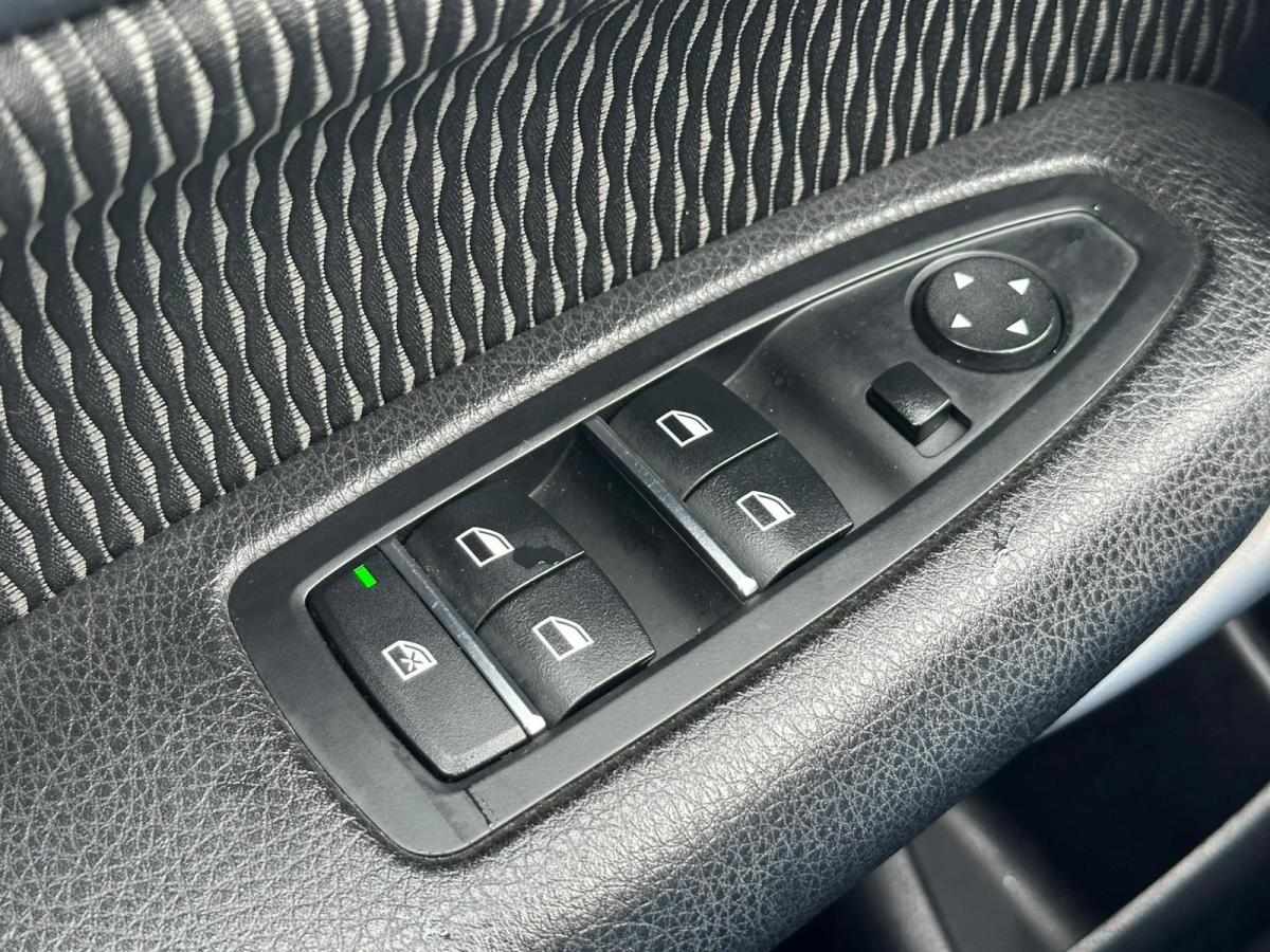 bmw-serie-1-2018-diesel-1496cc