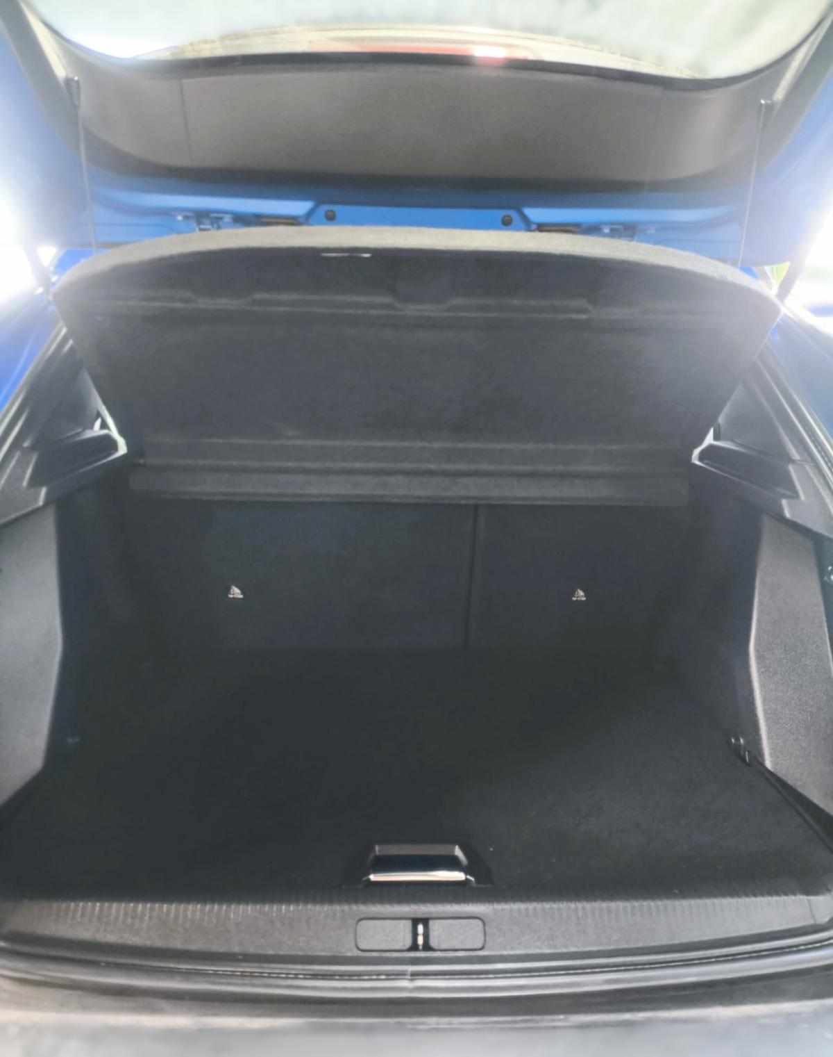 peugeot-e-2008-gt-ev-50kwh-2020-eletrico