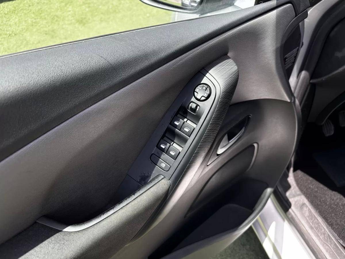 citroen-c4-grand-picasso-2015-diesel-1560cc