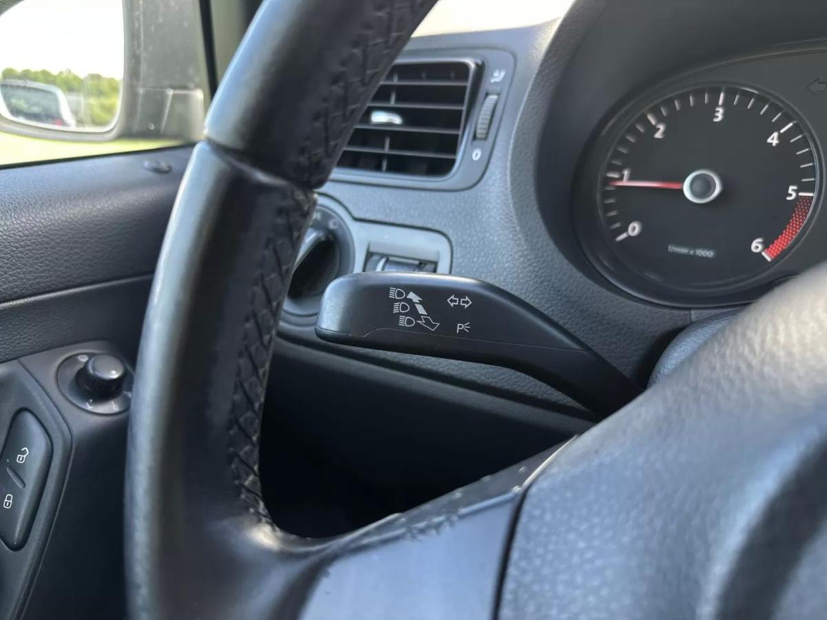 volkswagen-polo-2010-diesel-1199cc