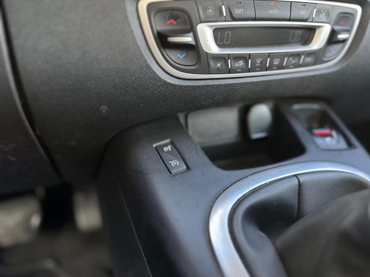 renault-grand-scenic-2015-diesel-1461cc