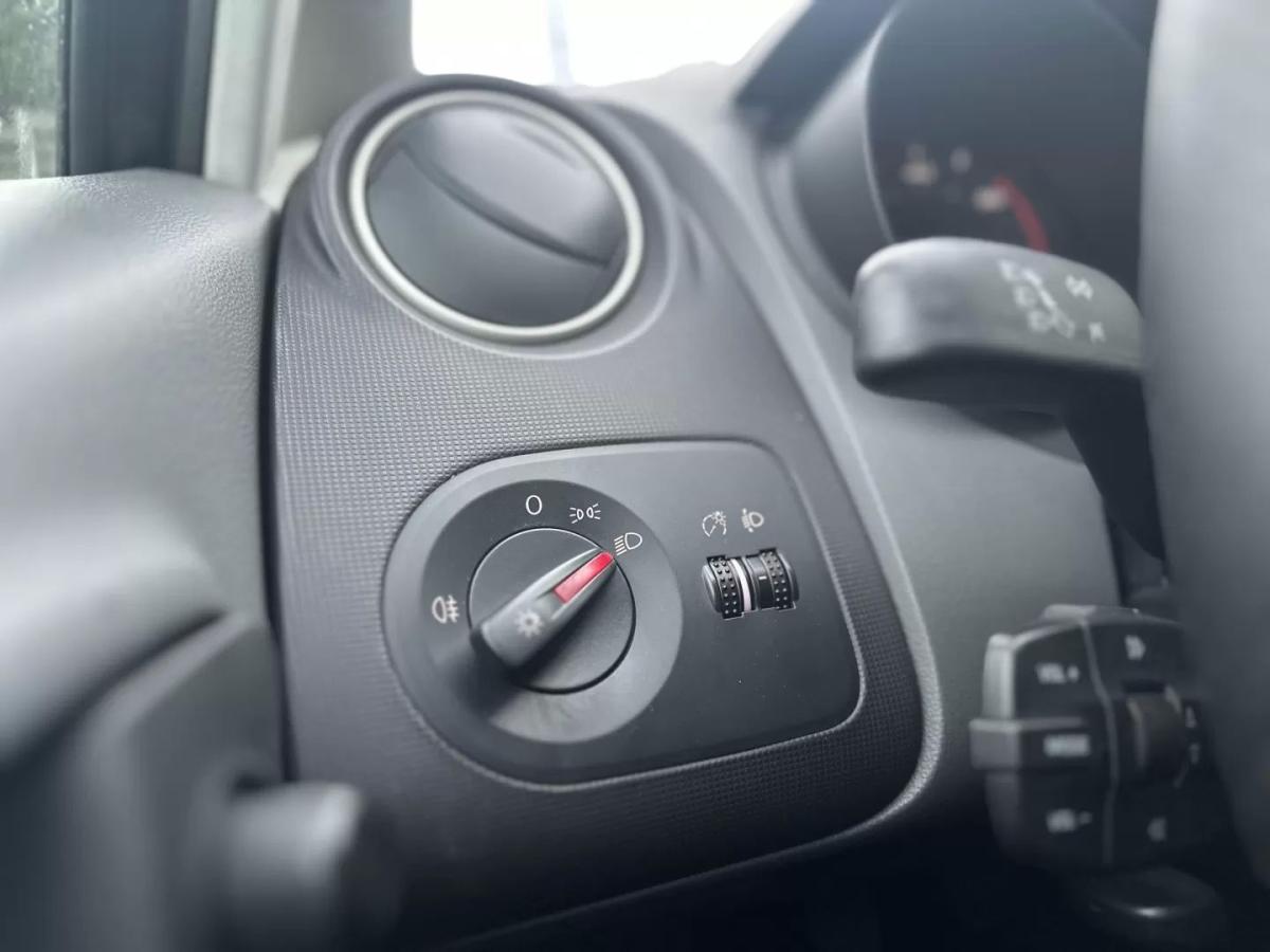 seat-ibiza-2010-diesel-1199cc