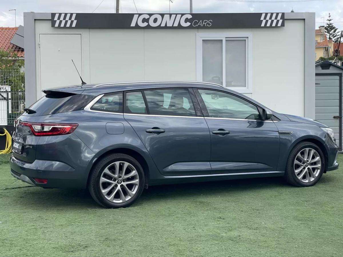 renault-megane-sport-tourer-2016-diesel-1461cc