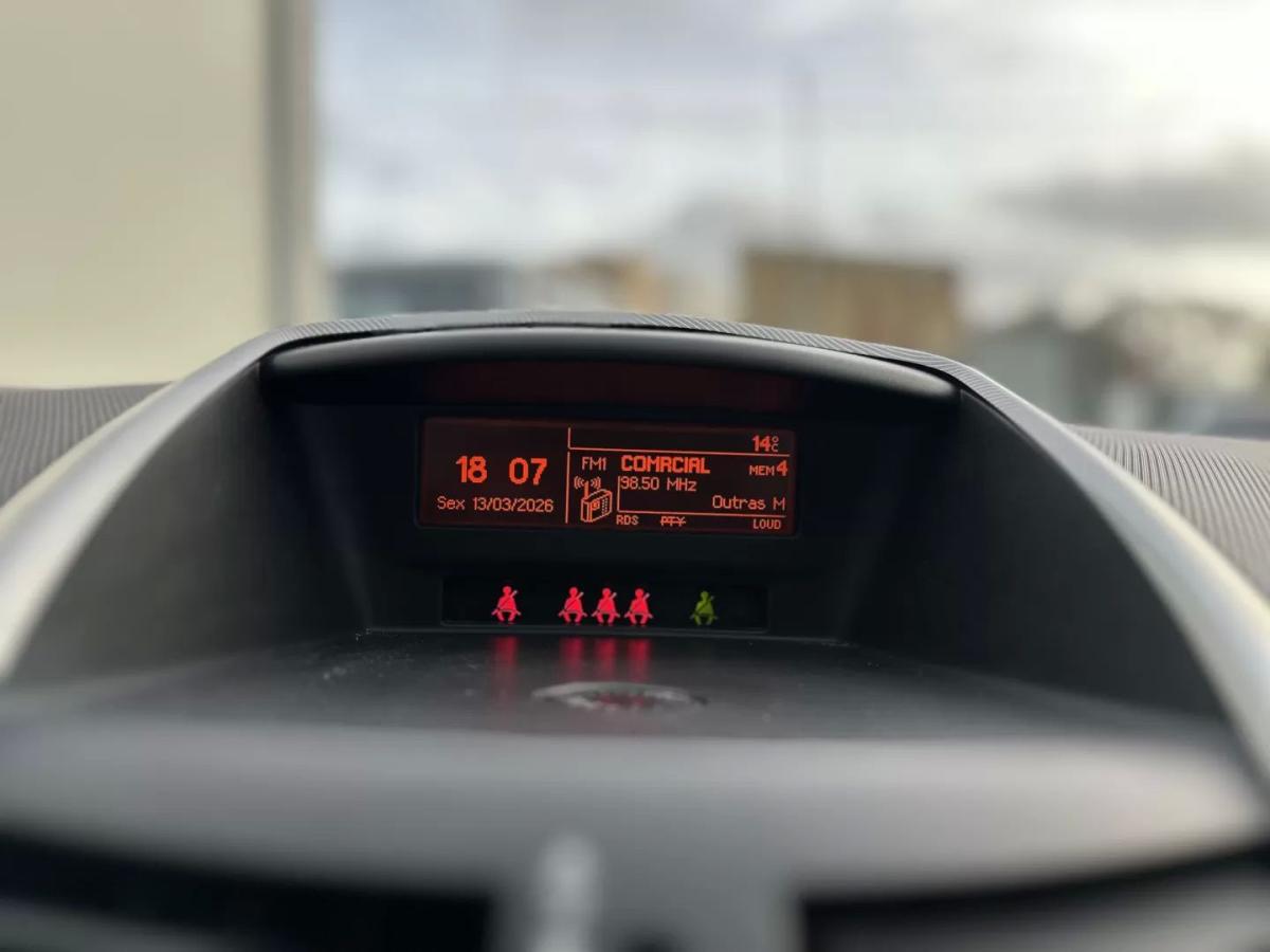 peugeot-207-2007-diesel-1560cc