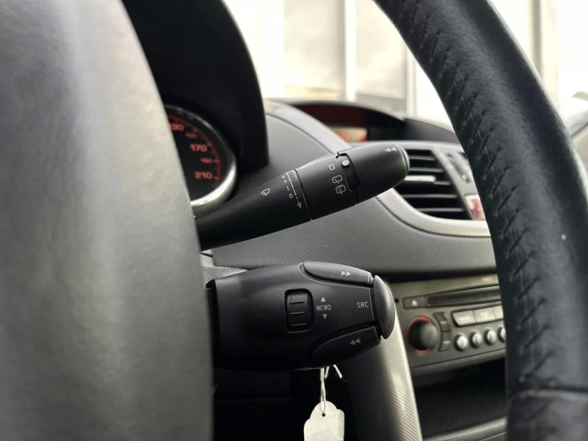 peugeot-207-2007-diesel-1560cc