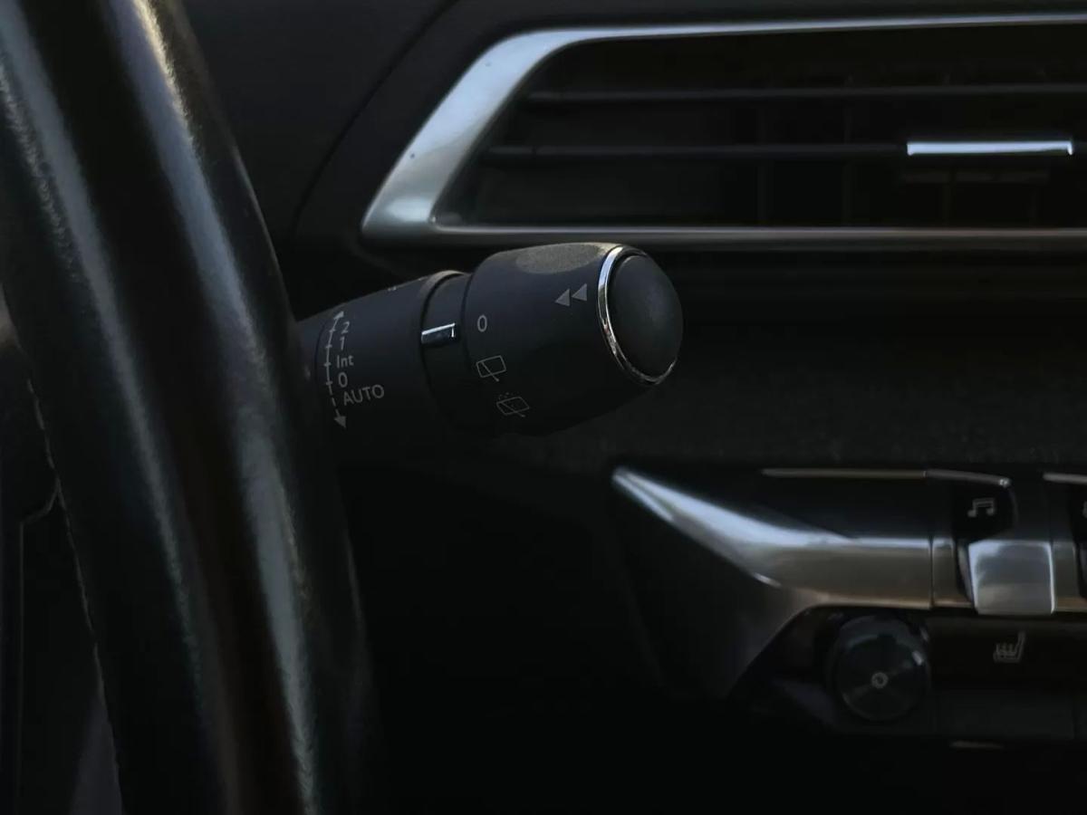 peugeot-5008-2019-diesel-1499cc