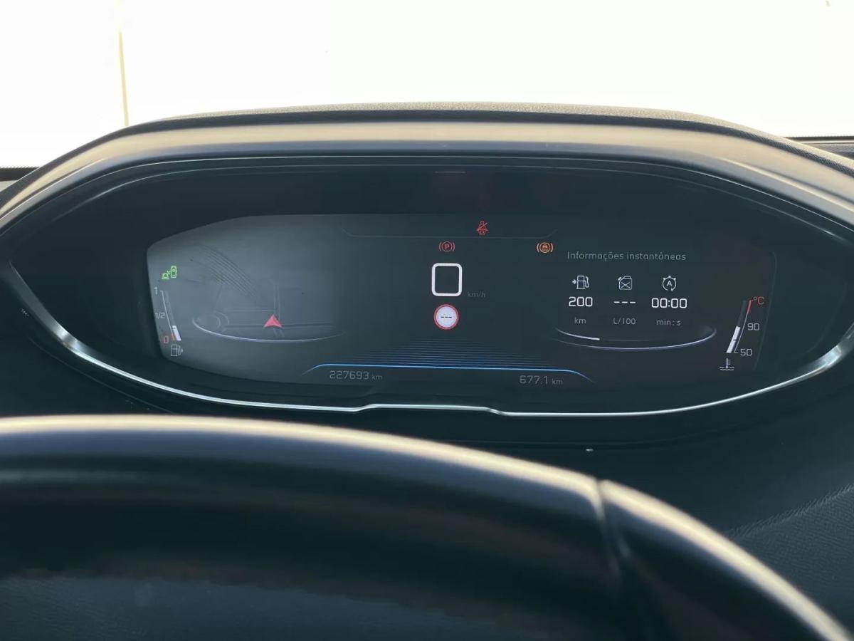 peugeot-5008-2019-diesel-1499cc
